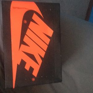 Air Jordan 1 Off White UNC